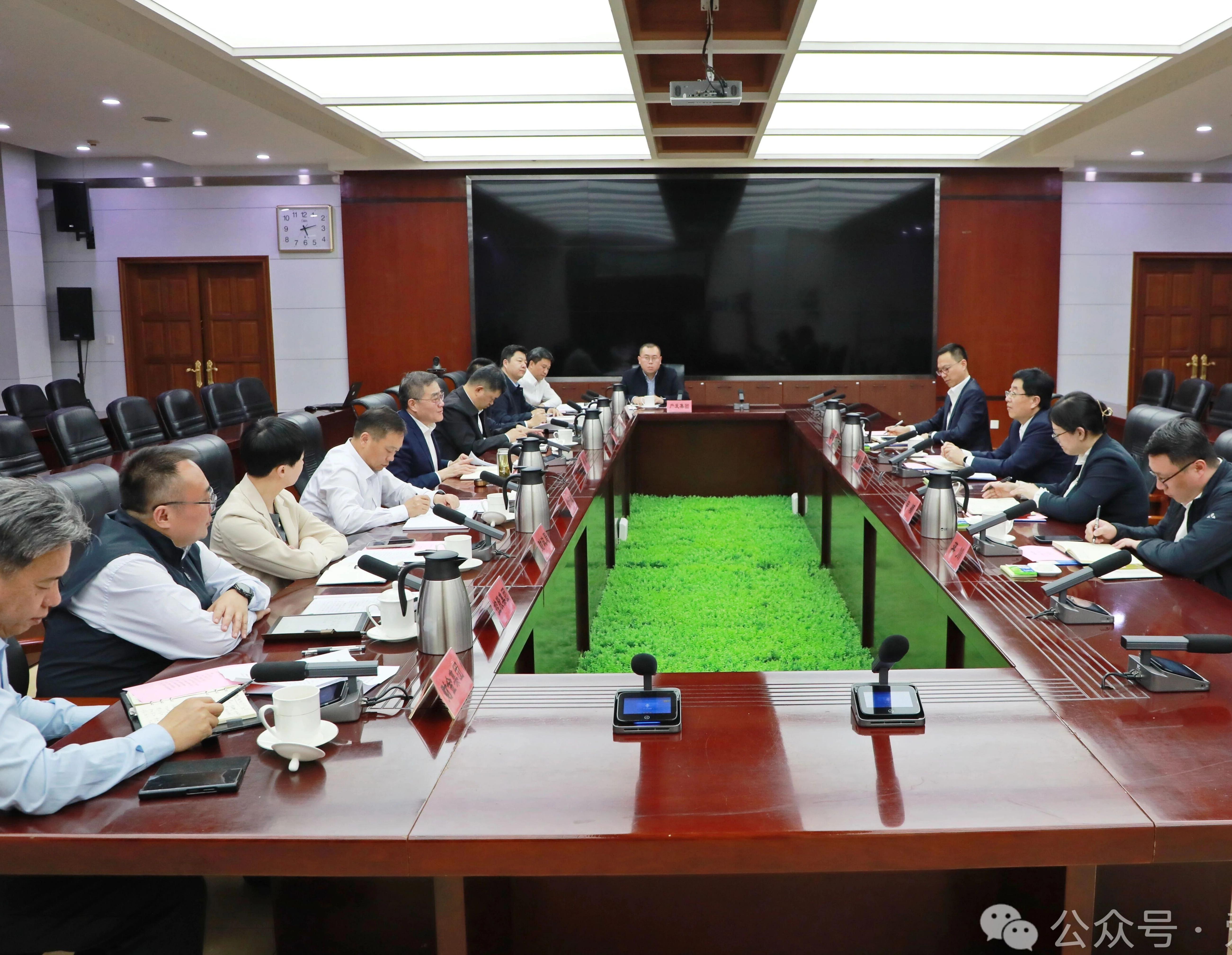 区领导会见邮储银行济南分行客人