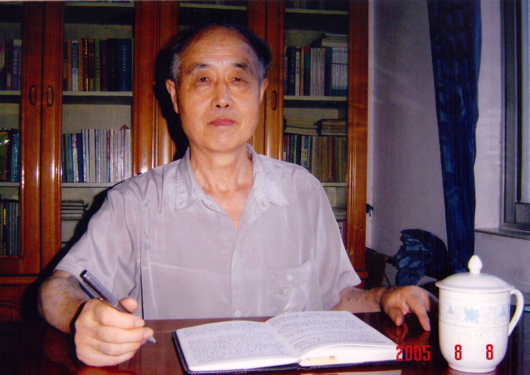 济南市历城区人民政府 文化名人 王安友在我村写《李