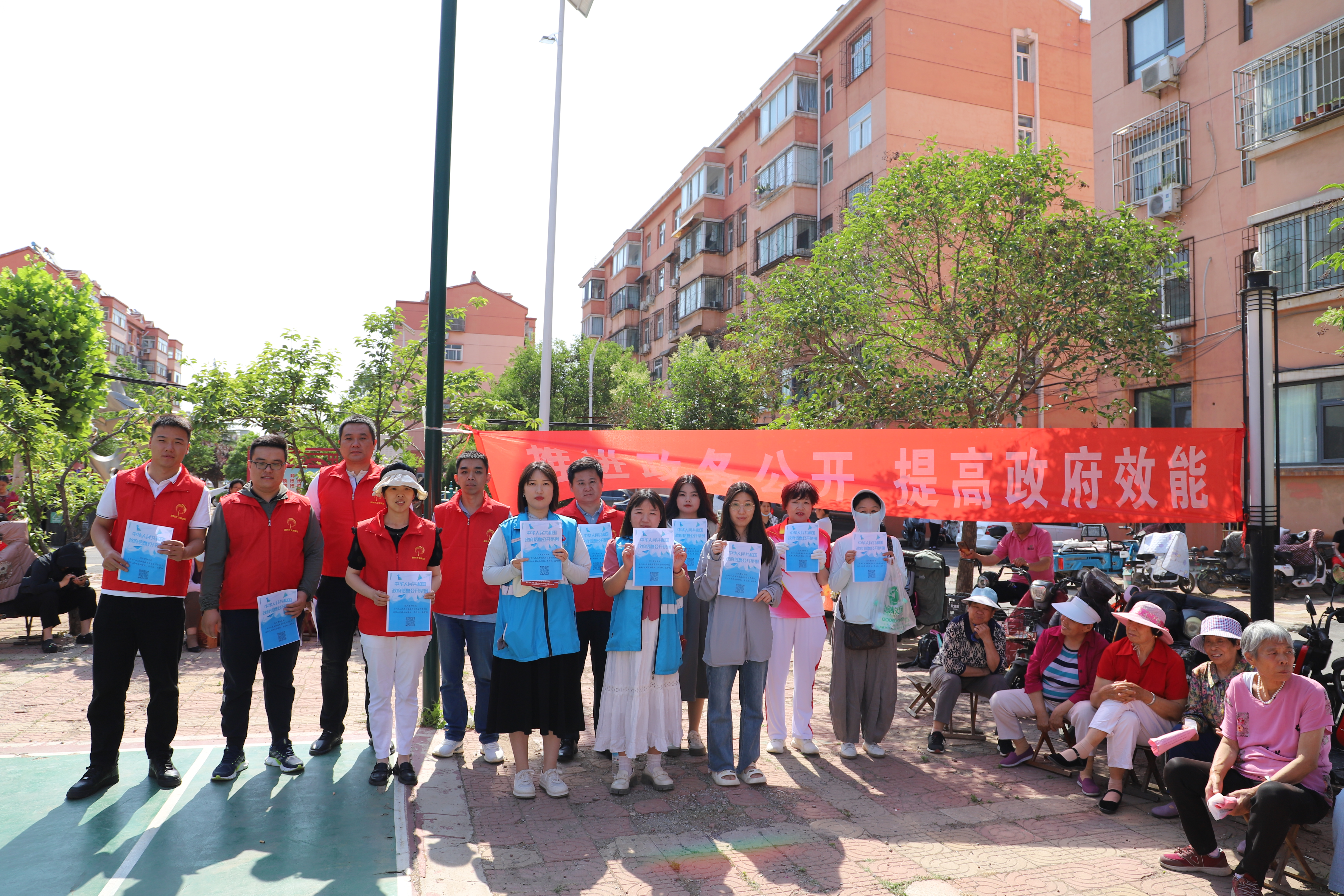 合照.jpg 合照.jpg