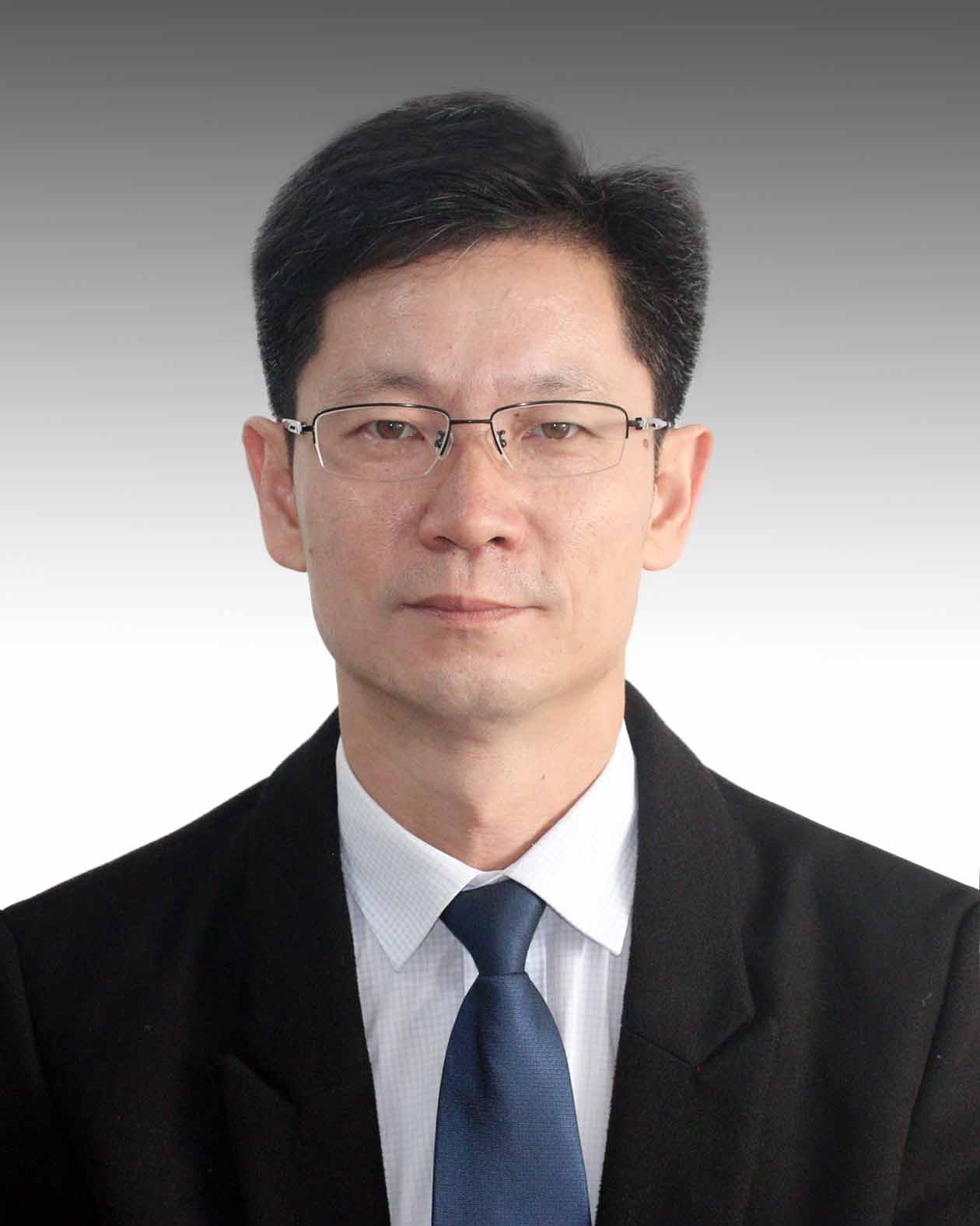 张东.jpg